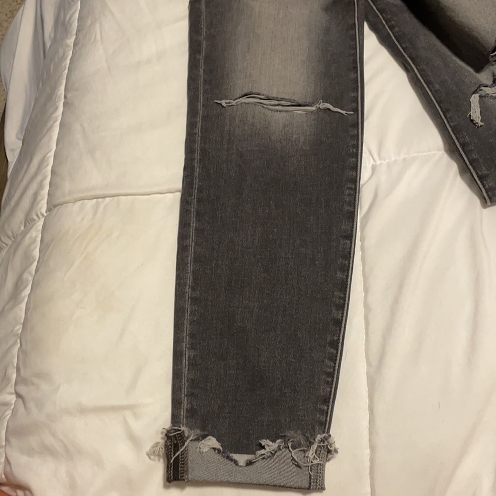 American eagle super high waisted jeans - Picture 3 of 7